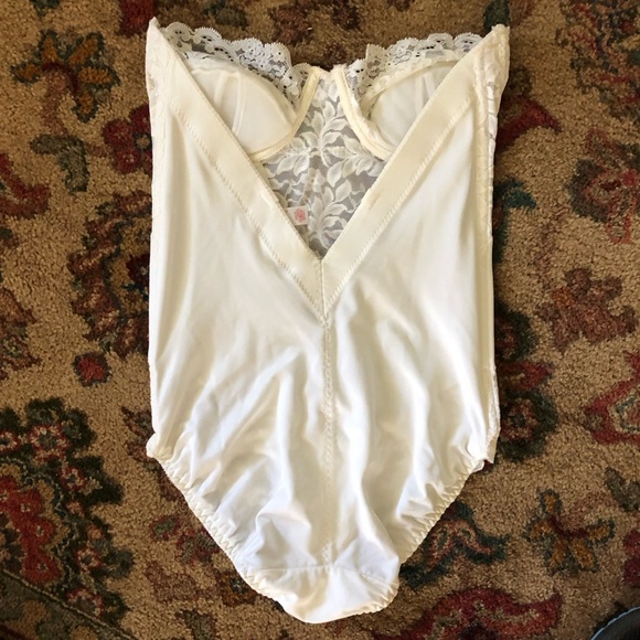 Vintage Fleur De Lace by Smoothie White Lace Lingerie Bodysuit - Picture 3 of 6
